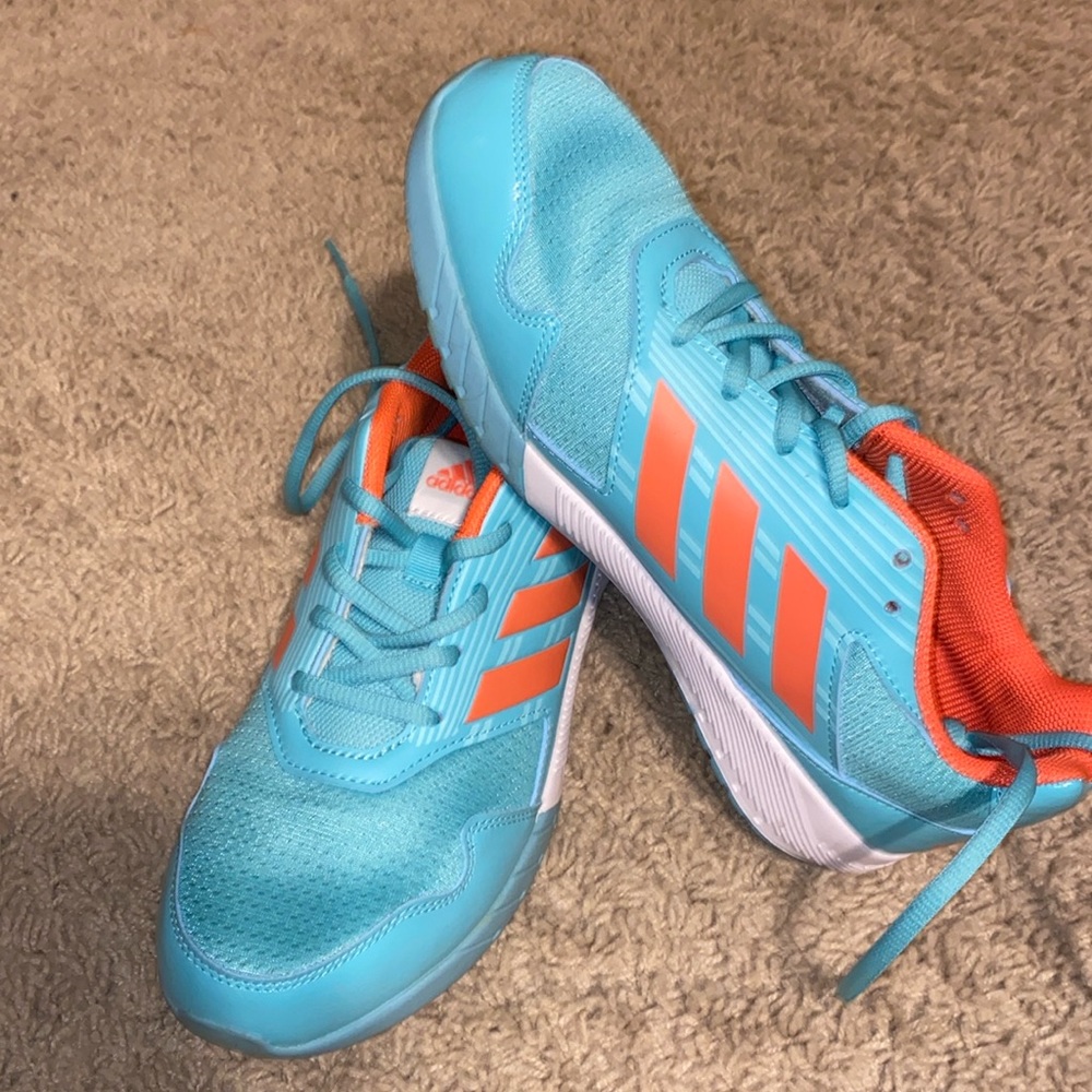 NEW! Adidas Altarun sneakers size 5